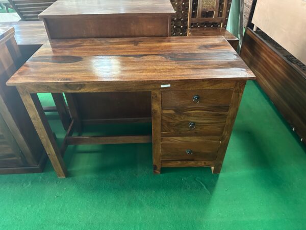 Furniture Solid Sheesham wood table